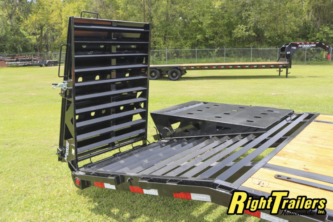 New 2026 8.5X25 PJ Gooseneck Equipment Trailer