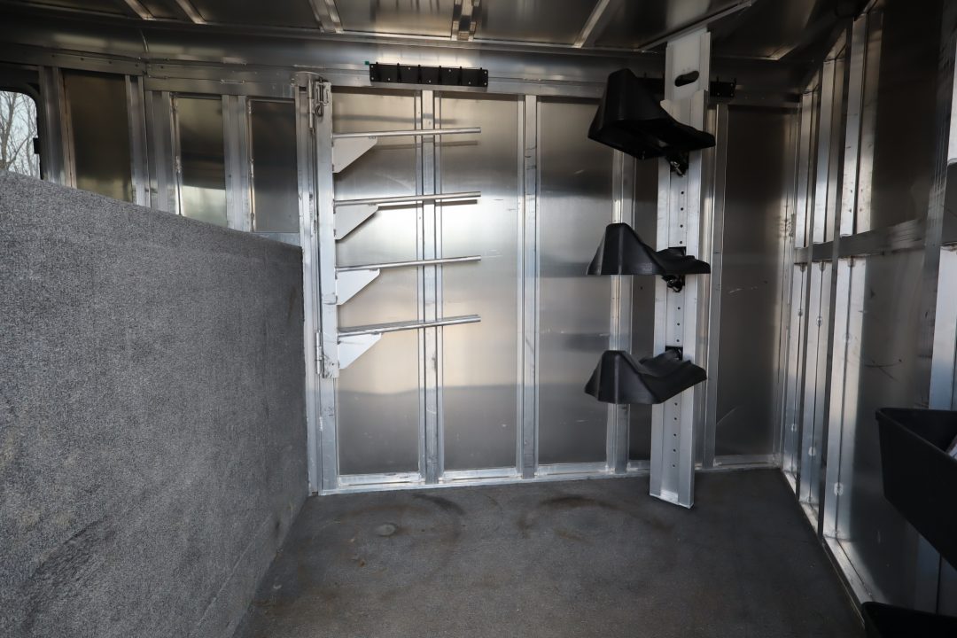 Used 2021 Featherlite Trailers 6 Horse Trailer