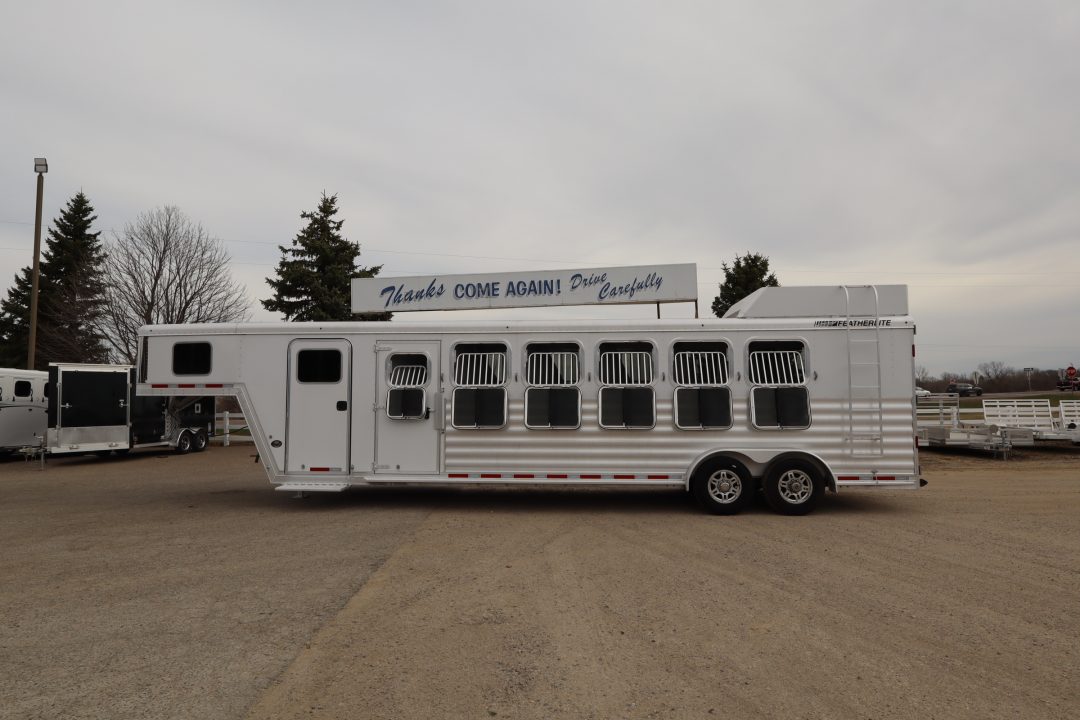 Used 2021 Featherlite Trailers 6 Horse Trailer