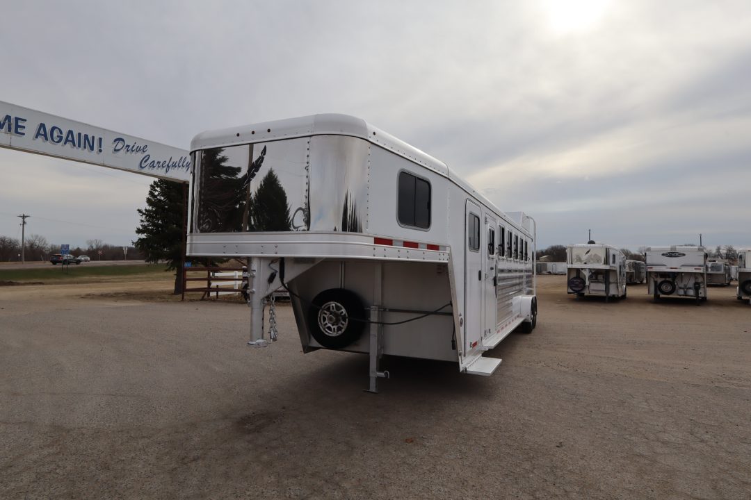 Used 2021 Featherlite Trailers 6 Horse Trailer