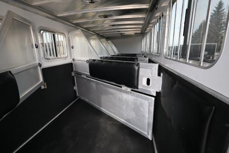 Used 2021 Featherlite Trailers 6 Horse Trailer