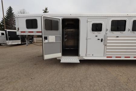 Used 2021 Featherlite Trailers 6 Horse Trailer