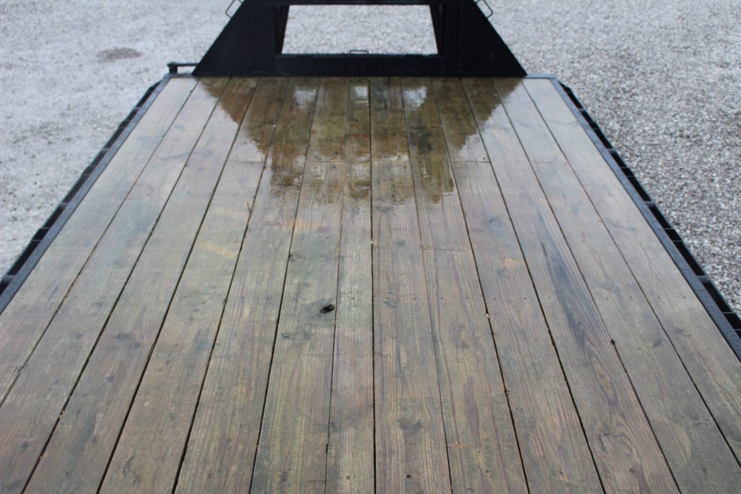 Used 2016 PJ Trailers 8.5' x 23+5' - Deckover Gooseneck Trailer - 25,000# GVW