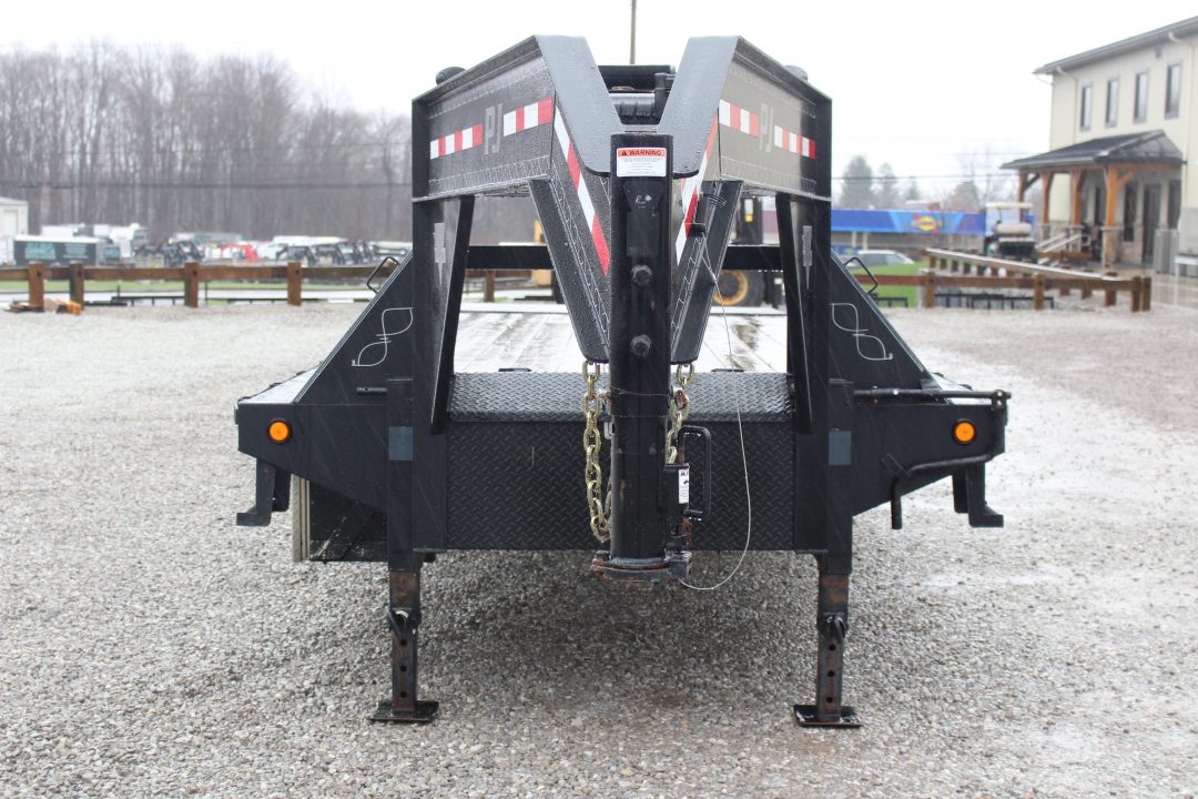Used 2016 PJ Trailers 8.5' x 23+5' - Deckover Gooseneck Trailer - 25,000# GVW
