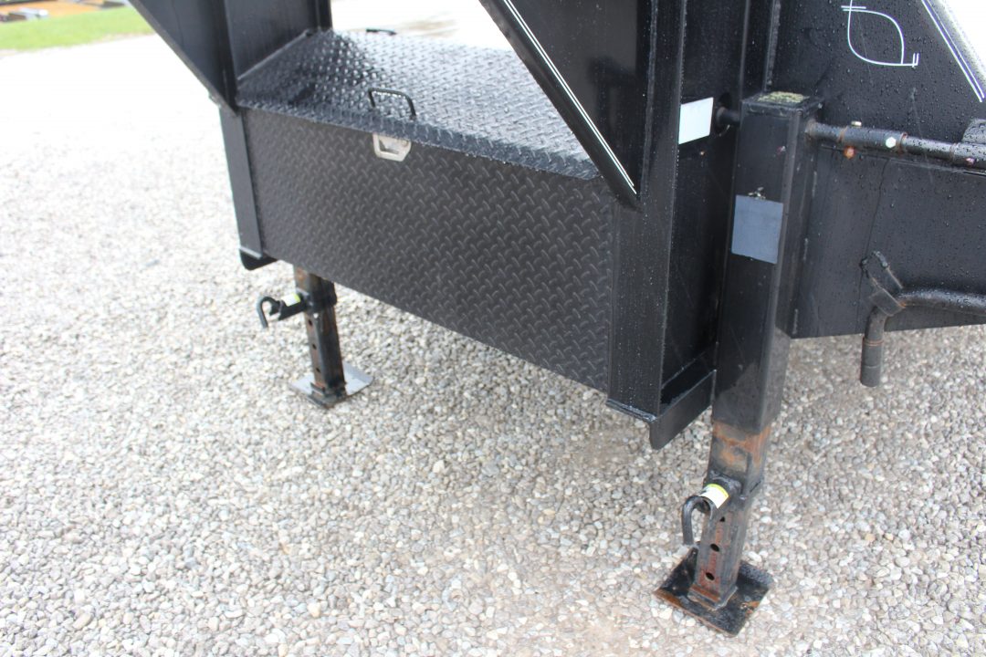 Used 2016 PJ Trailers 8.5' x 23+5' - Deckover Gooseneck Trailer - 25,000# GVW