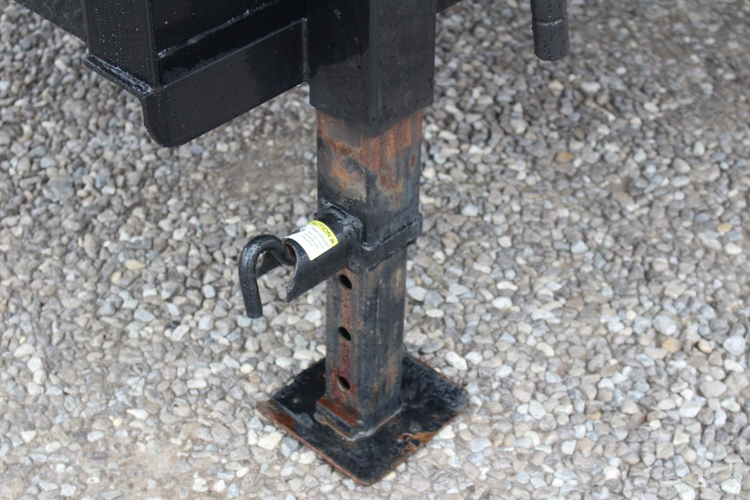 Used 2016 PJ Trailers 8.5' x 23+5' - Deckover Gooseneck Trailer - 25,000# GVW