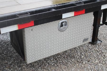 Used 2016 PJ Trailers 8.5' x 23+5' - Deckover Gooseneck Trailer - 25,000# GVW