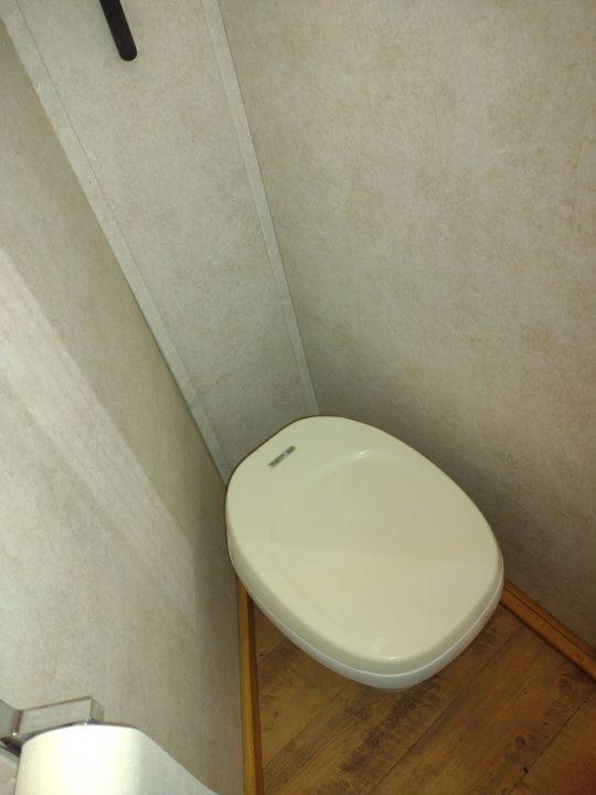 Used 2003 Classic 3 Horse Living Quarter Horse Trailer