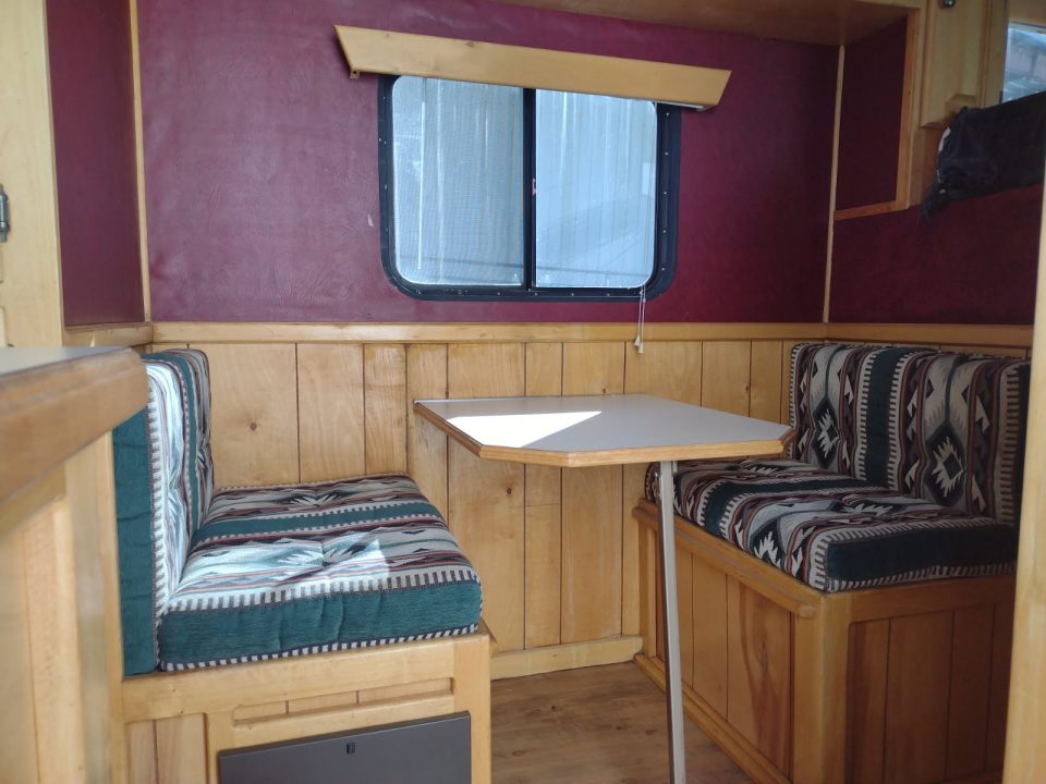 Used 2003 Classic 3 Horse Living Quarter Horse Trailer