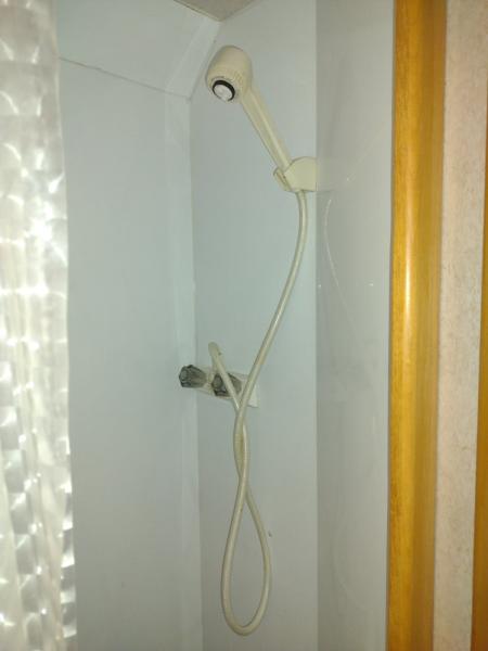 Used 2003 Classic 3 Horse Living Quarter Horse Trailer