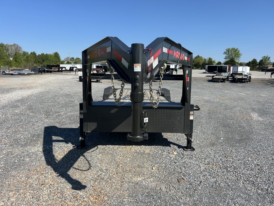 Used 2026 MAXX-D 83"X24' 18K Gooseneck Tilt Equipment Trailer