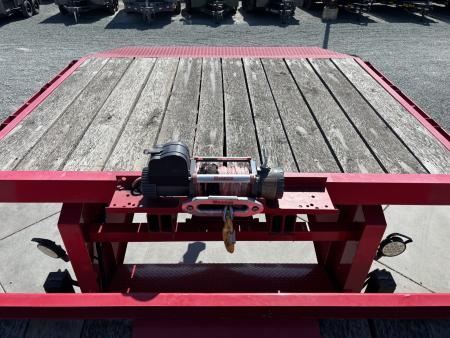 New 2022 Diamond C Trailers DET208L22X102GN Tilt Trailer