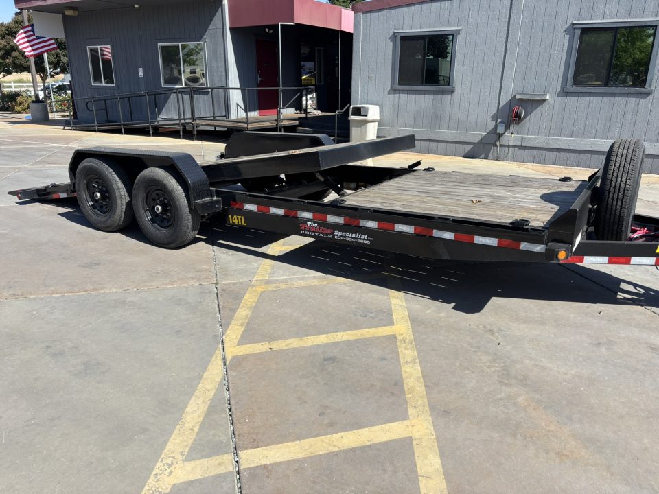 New 2025 Big Tex Trailers 14TL-22 Tilt Trailer