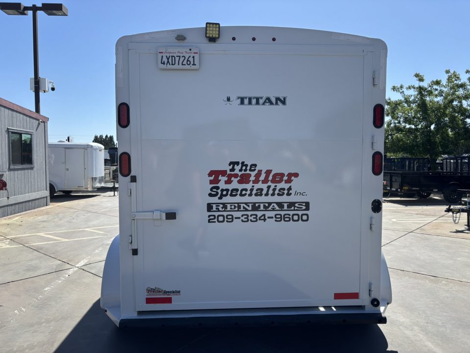 New 2024 Titan Trailer AVAL I-2BP 	 Horse Trailer
