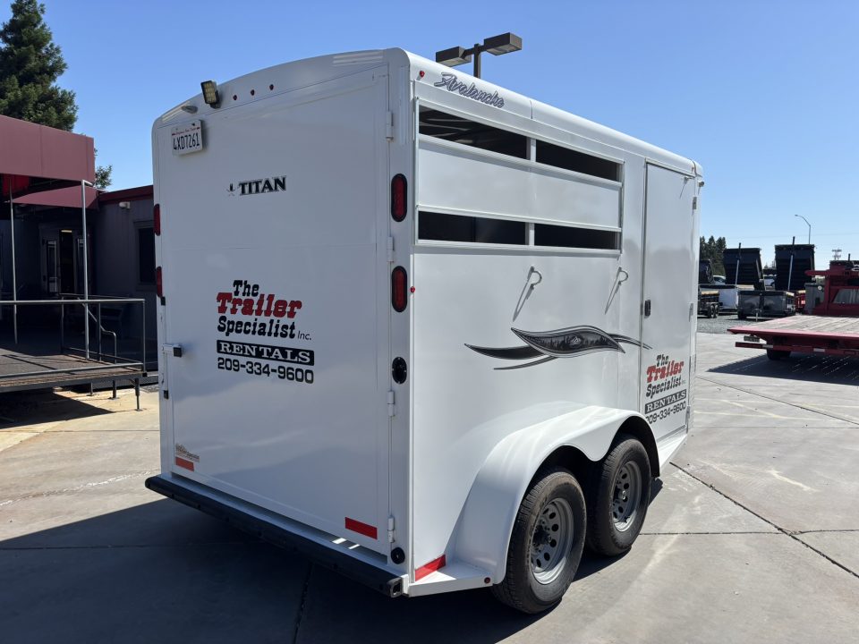 New 2024 Titan Trailer AVAL I-2BP 	 Horse Trailer