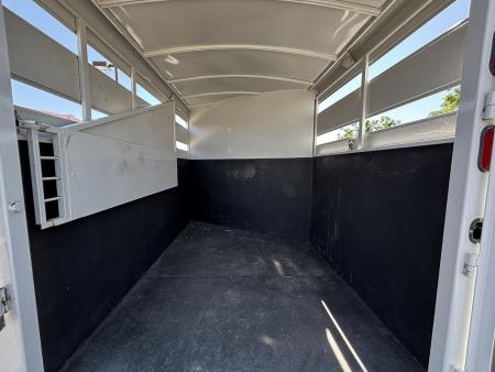 New 2024 Titan Trailer AVAL I-2BP 	 Horse Trailer