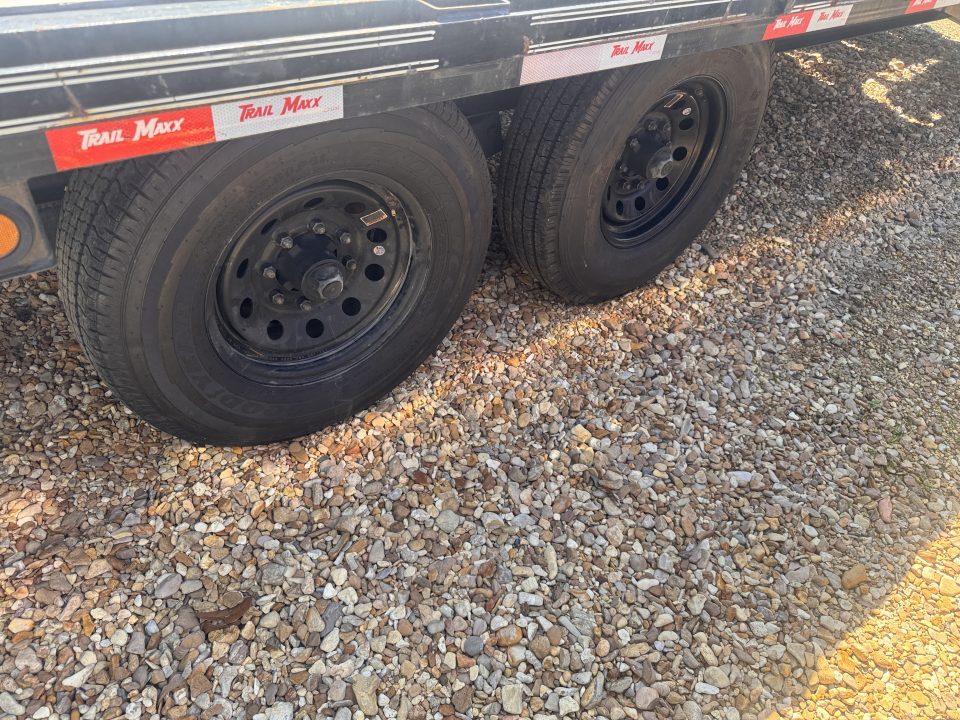 Used 2025 Trail Maxx USED 102x40 14K GVWR Deckover Trailer