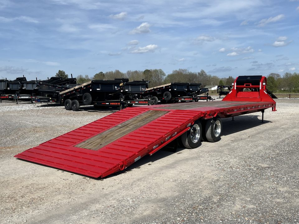Used 2026 MAXXD Hydraulic Dovetail Gooseneck Trailer | 34' x 102' 30K GVWR