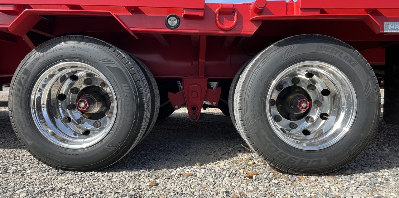 Used 2026 MAXXD Hydraulic Dovetail Gooseneck Trailer | 34' x 102' 30K GVWR