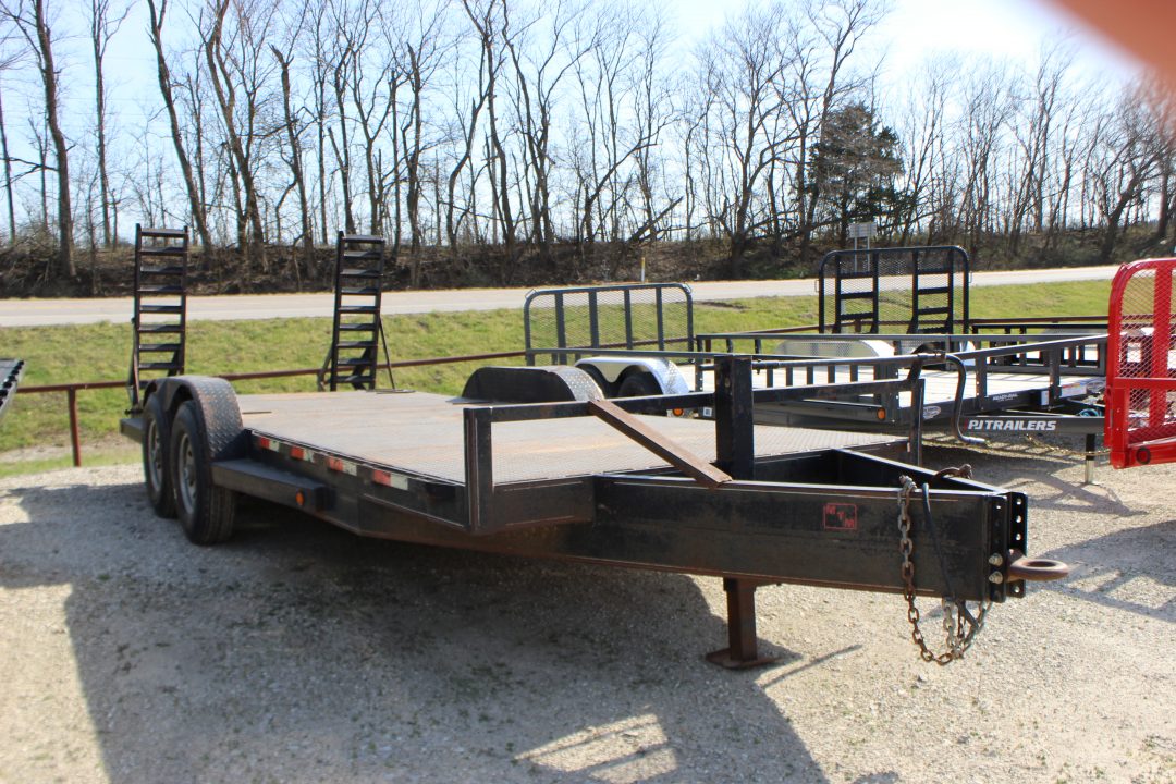 Used 2005 MTM 20' BP Equipment Trailer