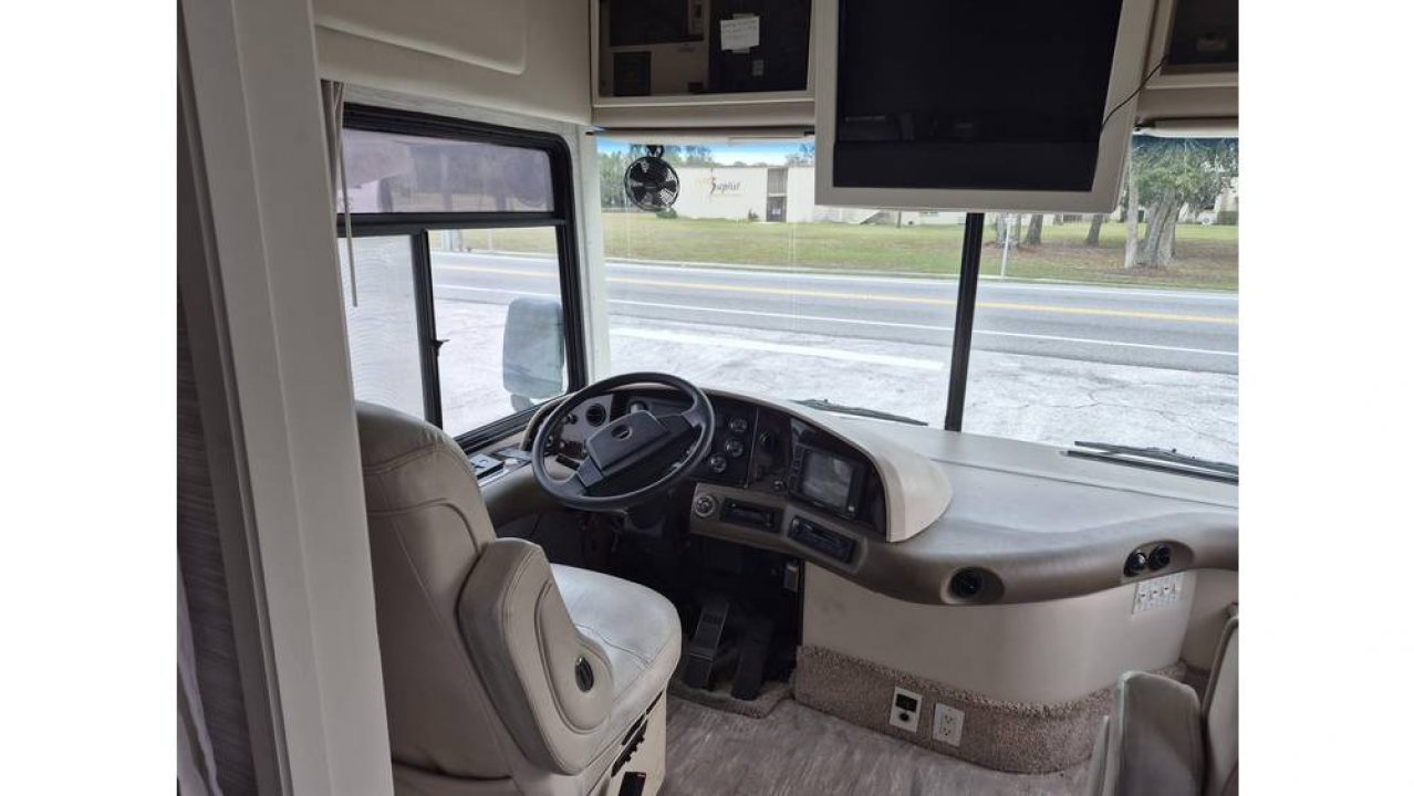 Used 2001 Fleetwood RV Other