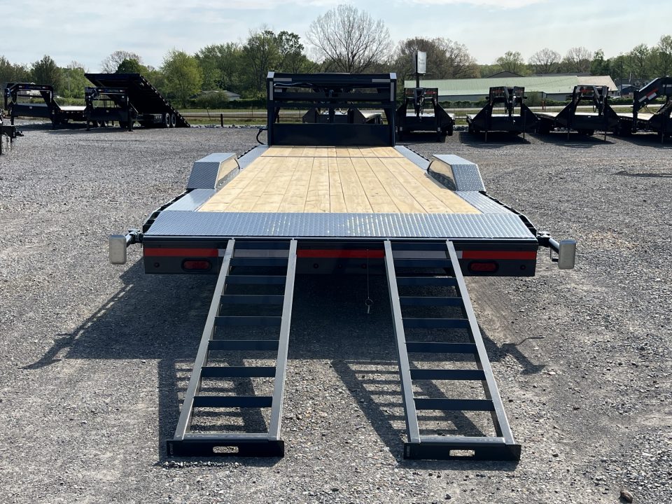 New 2026 Lamar Gooseneck Trailer | 102" x 32' 14K GVWR