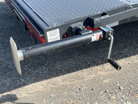 New 2026 Lamar Gooseneck Trailer | 102" x 32' 14K GVWR