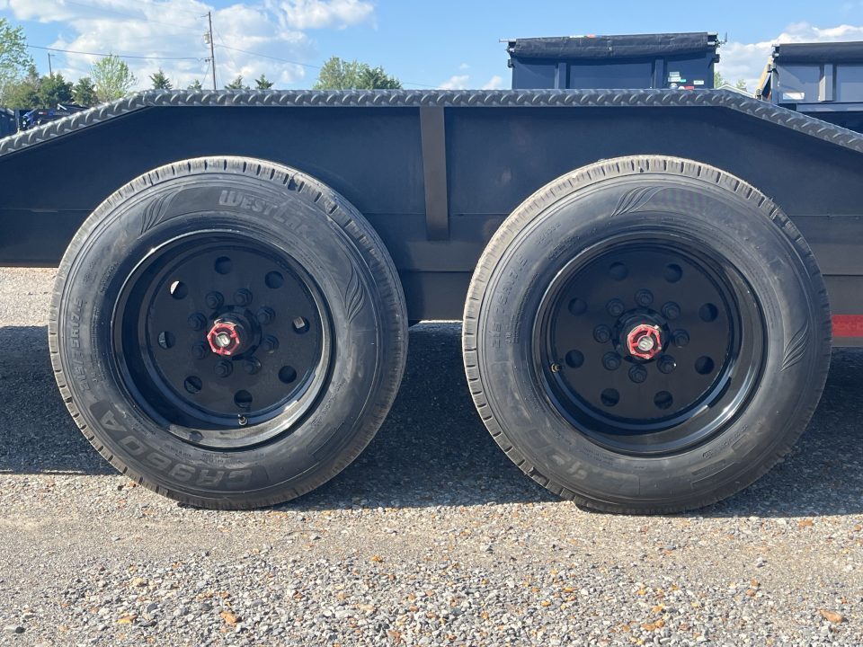 New 2026 MAXX-D 102"X24' 18K Gooseneck Tilt Equipment Trailer