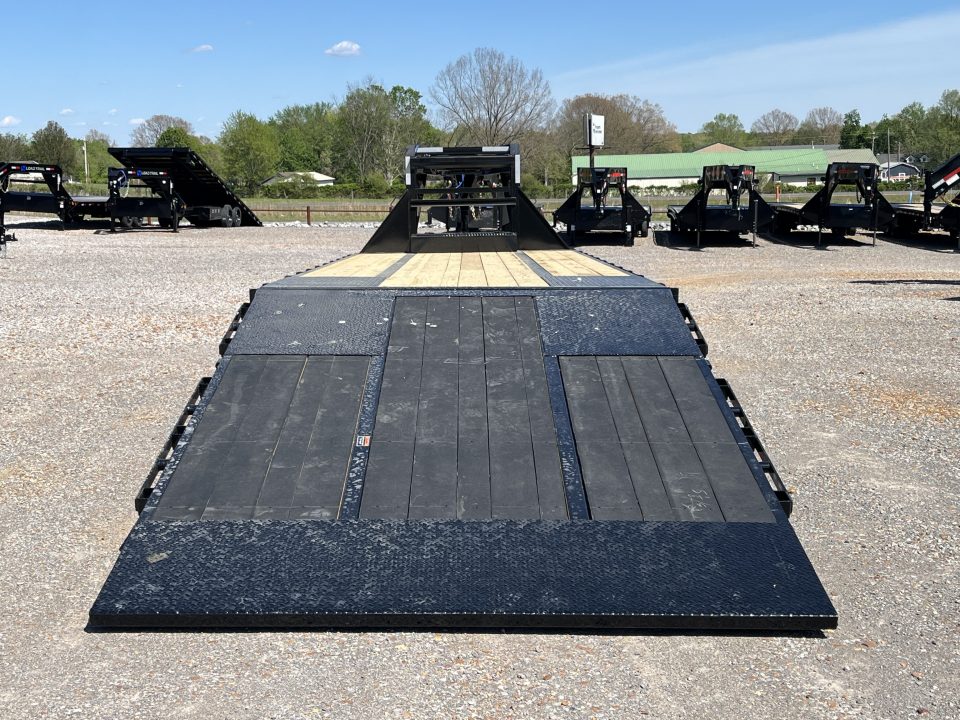 New 2026 Load Trail Hydraulic Dovetail Gooseneck Trailer | 102" x 34' 25.9K GVWR