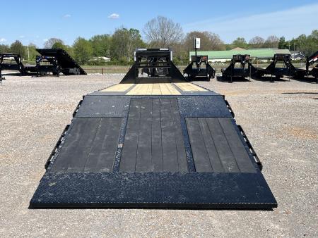 New 2026 Load Trail Hydraulic Dovetail Gooseneck Trailer | 102" x 34' 25.9K GVWR