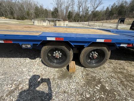 Used 2026 Load Trail LOAD TRAIL 16K 25+5 Flatbed Trailer, MAX RAMPS, 16K GVWR, SLIDING STRAPS