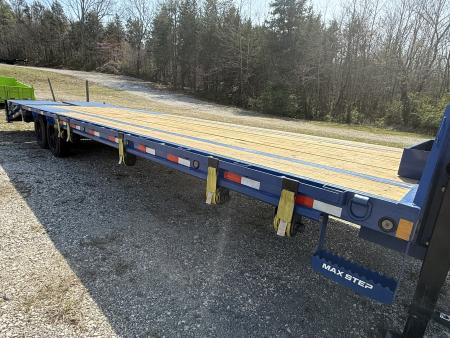 Used 2026 Load Trail LOAD TRAIL 16K 25+5 Flatbed Trailer, MAX RAMPS, 16K GVWR, SLIDING STRAPS