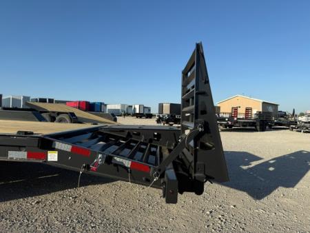New 2026 Hillcrest Black-Grey 83"x21'+3' 17.6k I-Beam Equipment Trailer