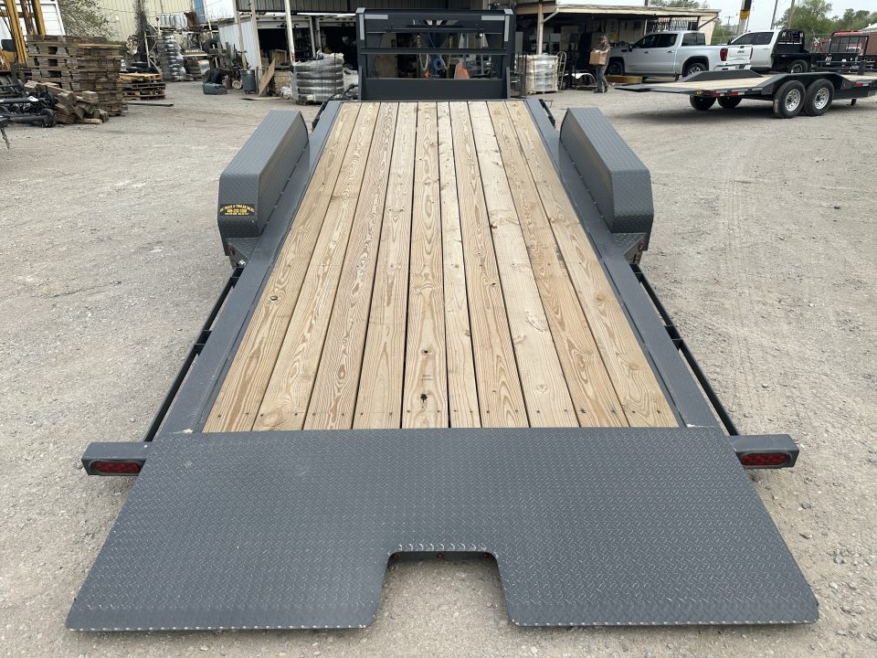 New 2026 East Texas Trailers 83"x24' Gooseneck Lowstyle Machine Gray Tilt Equipment Trailer