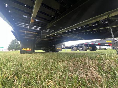 New 2026 Big Tex Trailers 22GN 35+5 Gooseneck Deckover Trailer