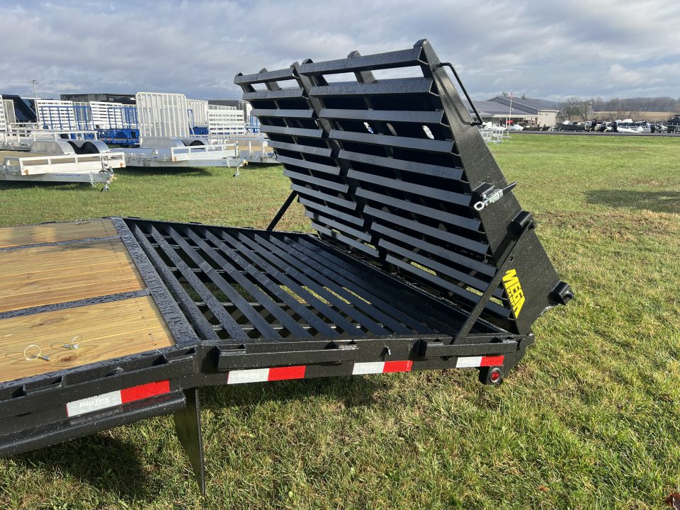 New 2026 Big Tex Trailers 22GN 30+5 Gooseneck Deckover Trailer