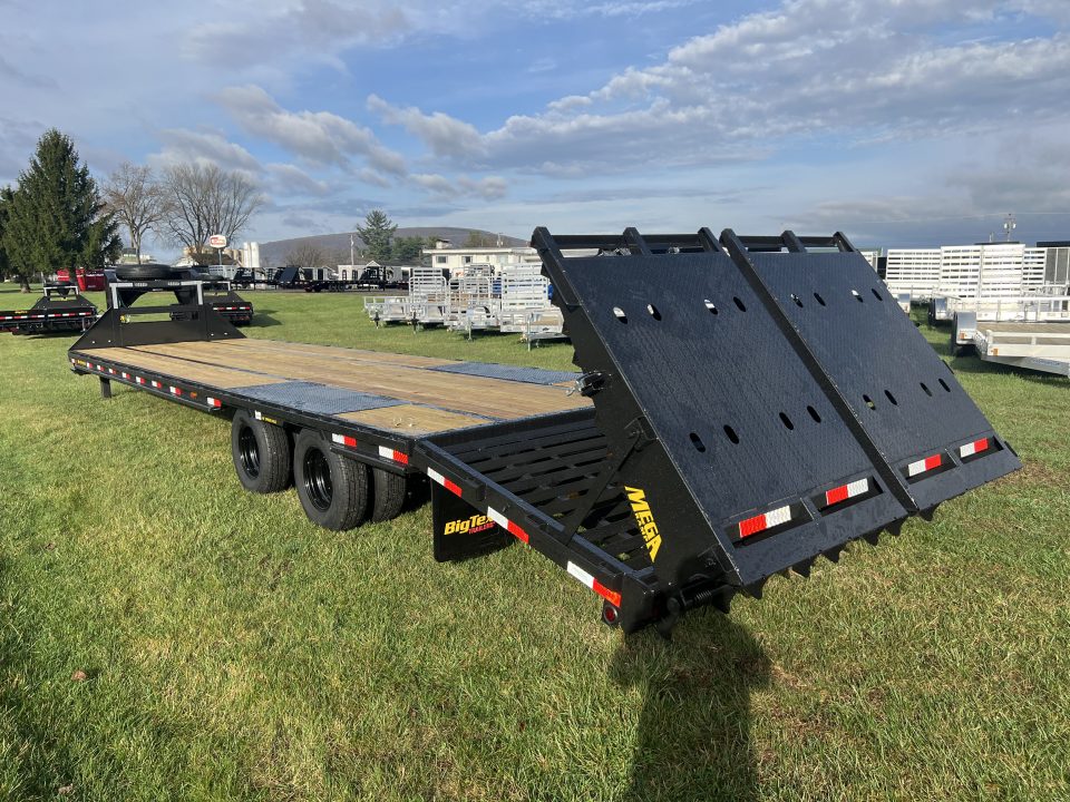 New 2026 Big Tex Trailers 22GN 30+5 Gooseneck Deckover Trailer