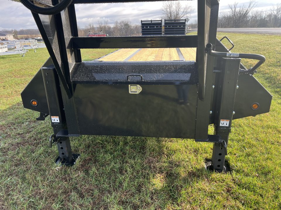 New 2026 Big Tex Trailers 22GN 30+5 Gooseneck Deckover Trailer