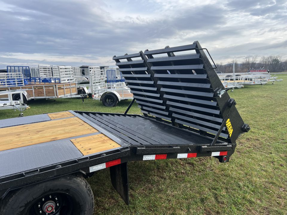 New 2026 Big Tex Trailers 22GN 20+5 Gooseneck Deckover Trailer