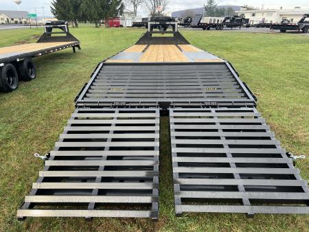 New 2026 Big Tex Trailers 22GN 20+5 Gooseneck Deckover Trailer
