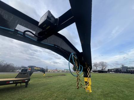New 2026 Big Tex Trailers 22GN 20+5 Gooseneck Deckover Trailer