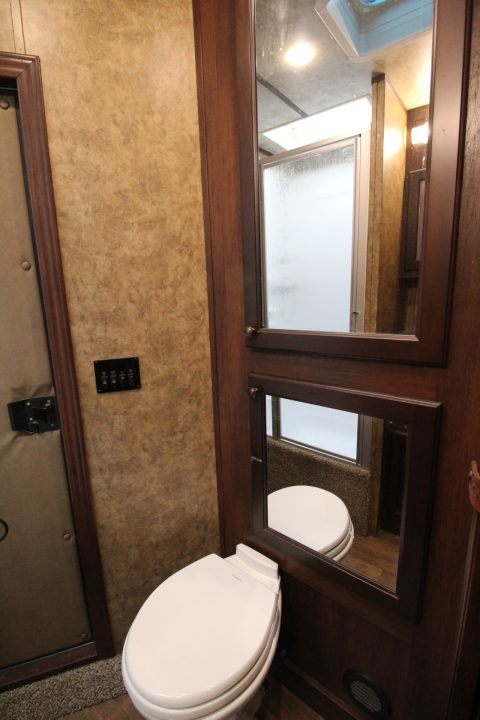 Used 2018 Exiss Escape 7410 - 10' sw Living Quarters 4 Horse Trailer