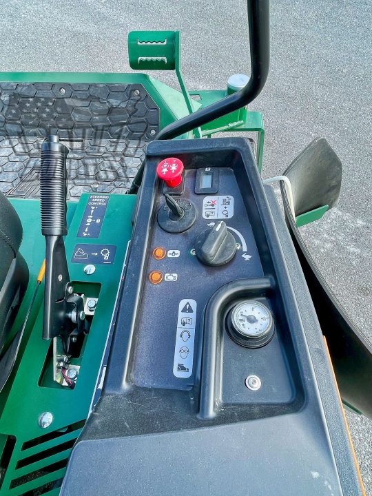 New 2025 Warhawk Mowers Mohawk Commander 60"