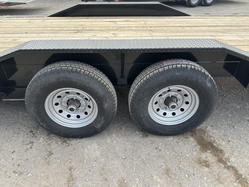 New 2026 East Texas Trailers 102"x20' BumperPull Driveover Fender Black Tilt Trailer