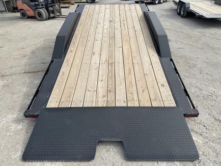 New 2026 East Texas Trailers 102"x20' BumperPull Driveover Fender Black Tilt Trailer