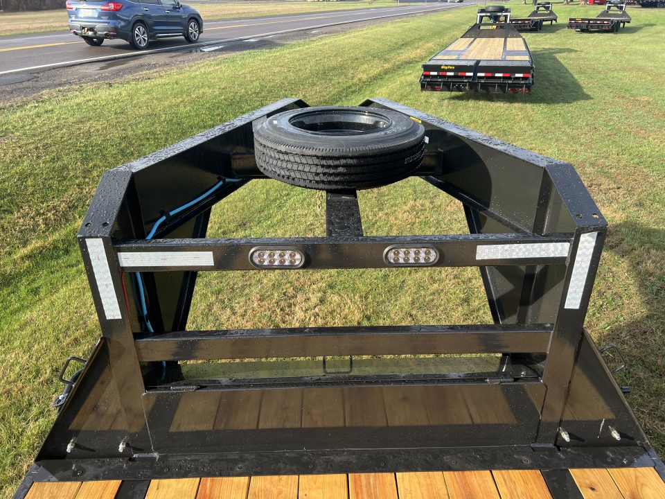 New 2026 Big Tex Trailers 16GN 20 +5 Gooseneck Deckover Trailer