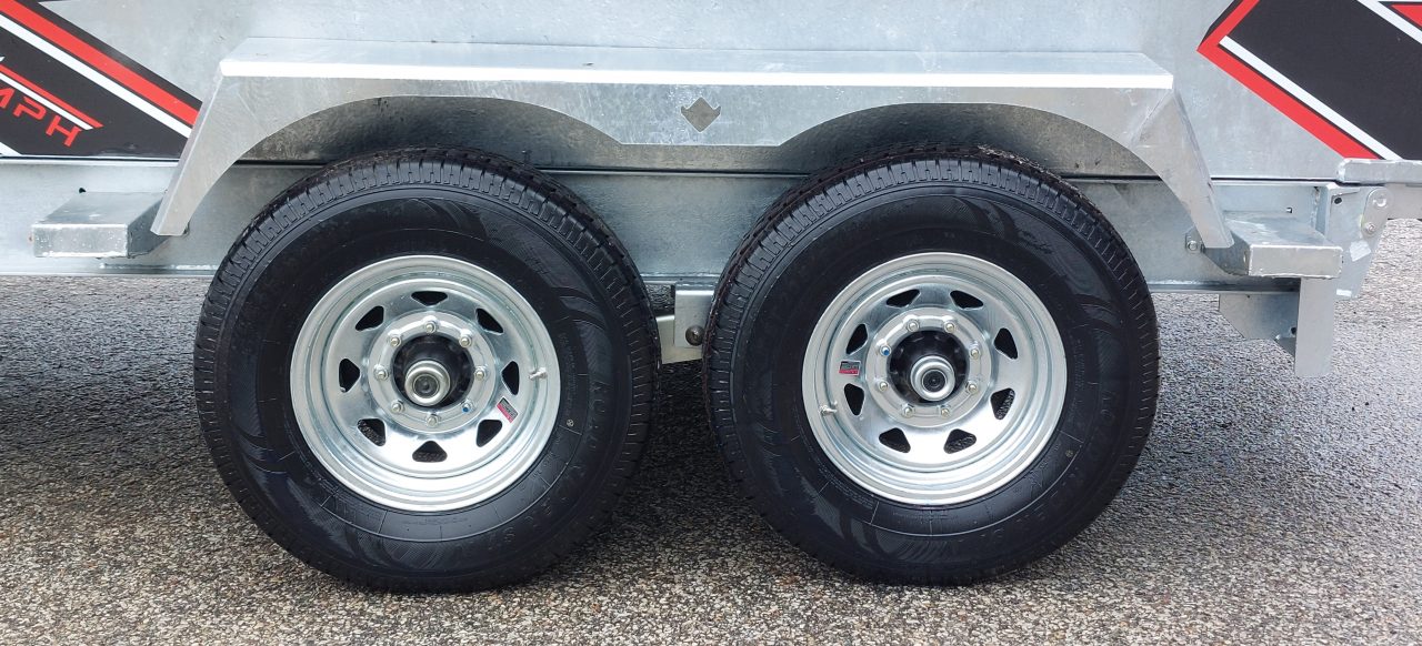 New 82" X 14' GALVANIZED DUMP TRAILER 7 K AXLES HYDRAULIC JACKS WIRELESS REMOTE FREE SPARE TIRE TRIUMPH 2026