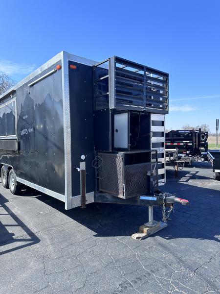 Used 2021 Other FUD TRAILER TRAILER Cargo / Enclosed Trailer