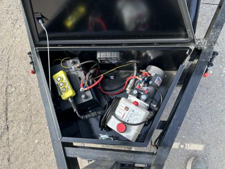 New 2026 Down 2 Earth Trailers 82"x20' Bumper Pull Full Power Tilt Trailer