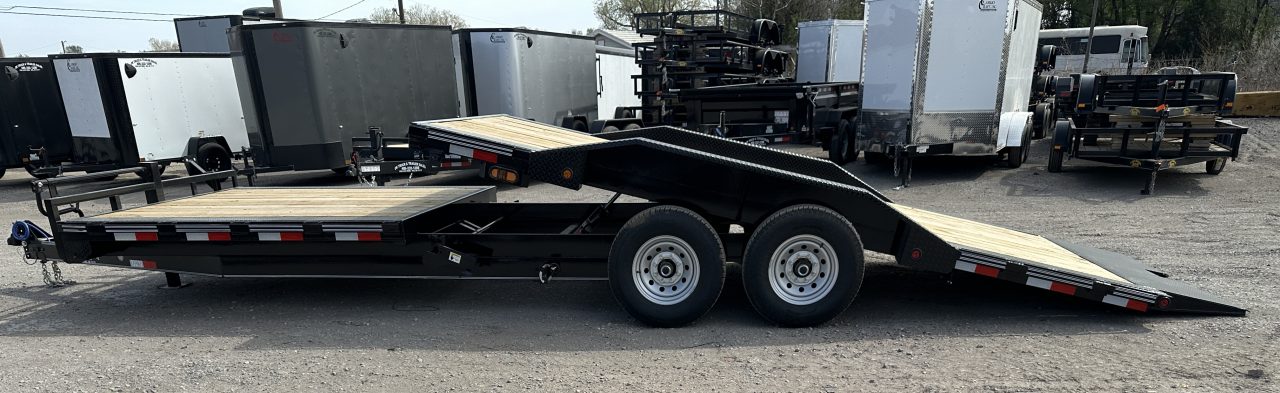New 2026 East Texas Trailers 102"x24' BumperPull Driveover Fender Black Tilt Trailer